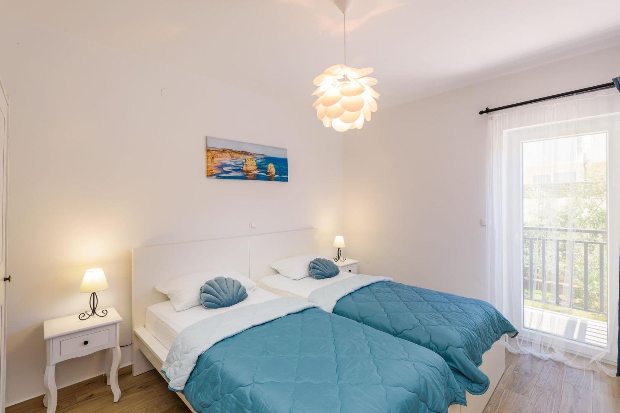 Apartments Morska Vila Komarna Luaran gambar