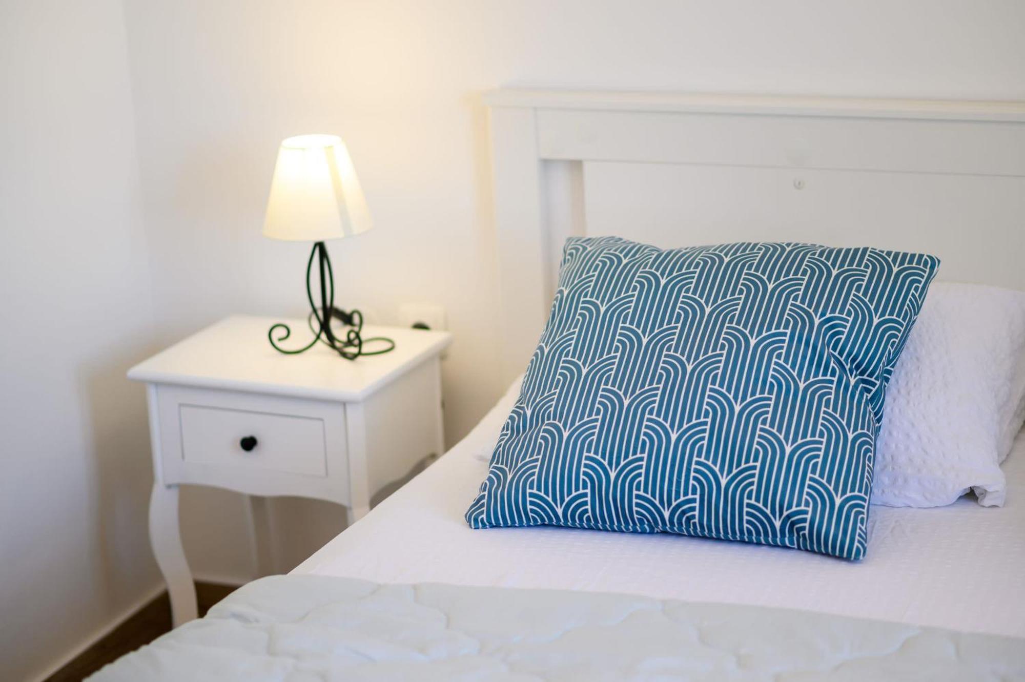 Apartments Morska Vila Komarna Luaran gambar